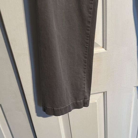 Loft Grey Trouser size 6P - Picture 2 of 5